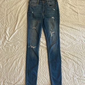 Hollister skinny high rise ripped jeans